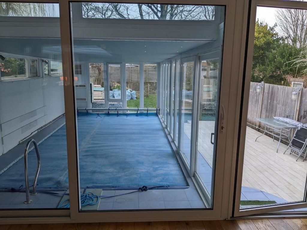River House With Heated Pool June To Sep & Garden 特威克纳姆 外观 照片